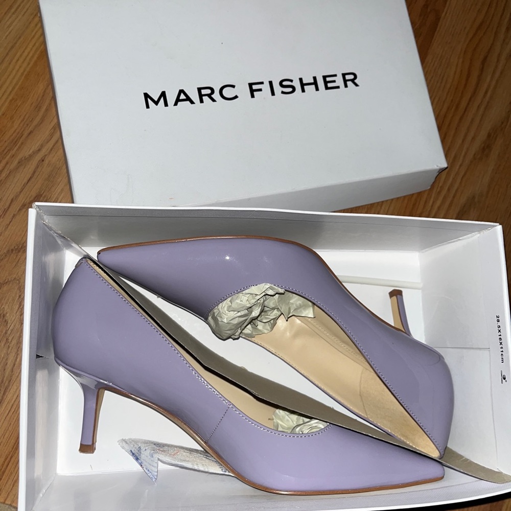 Marc Fisher Alola Pump worn once! Perfect condition!